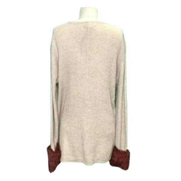 Loveriche V-Neck Oversized Beige Sweater with Rust Faux Fur Cuffs Size Small NWT - Picture 4 of 7